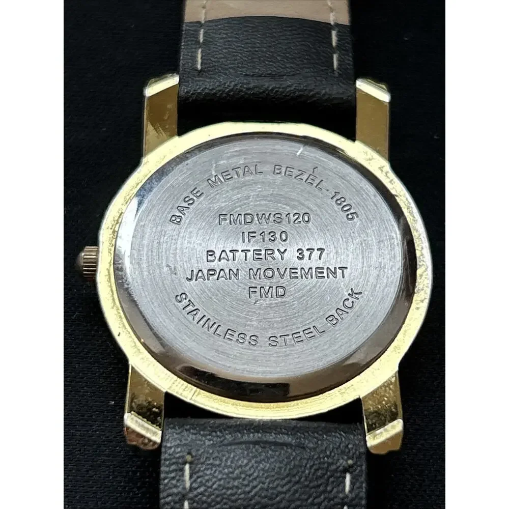 Unbranded gold tone